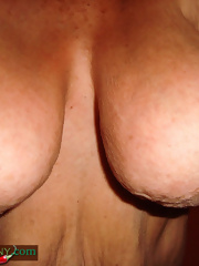 Archaic woman show amazing boobs