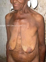 The oldest grannies posing naked